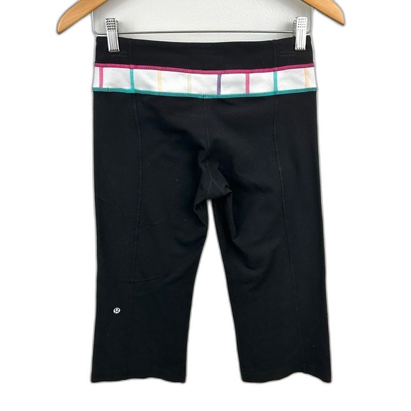 Lululemon Black Capri Workout Leggings Size 6 - Picture 2 of 9